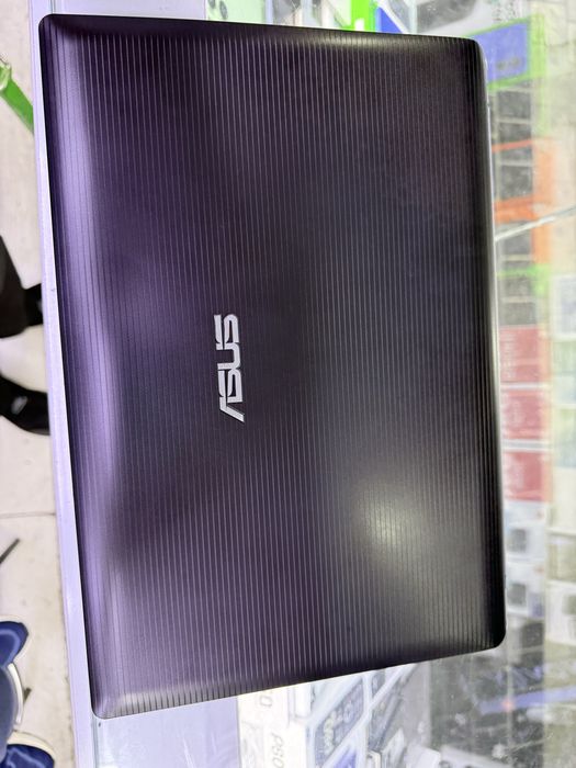 Asus Series K43E sotiladi