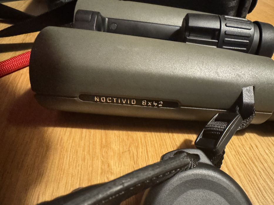 binoclu Leica Noctivid 8x42