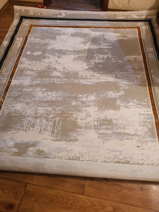 Продам ковёр 2*3