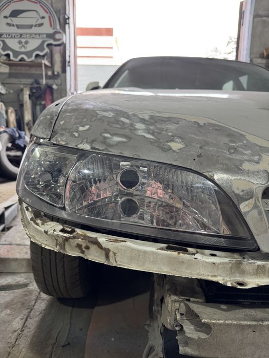 Продам новую фару на марк 2х90 хрусталь