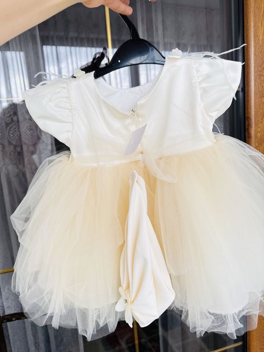 Rochie fetite cu pene