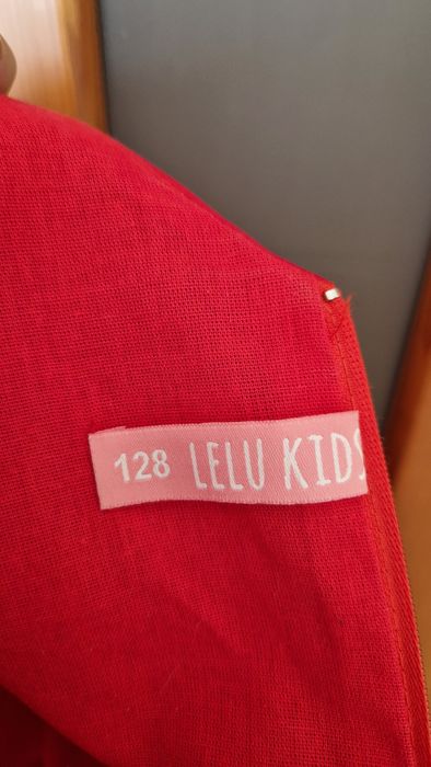 Красивое праздничное платье для девочки. Размер 128