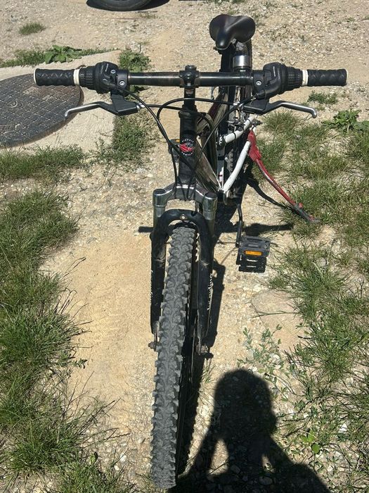 Vând bicicletă MTB