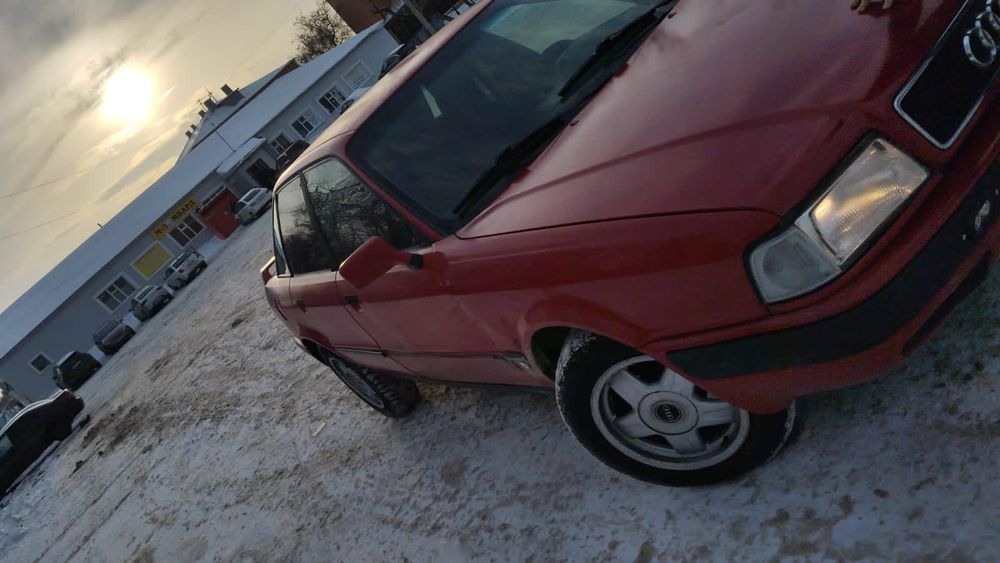 Ауди В4 машина автомабиль