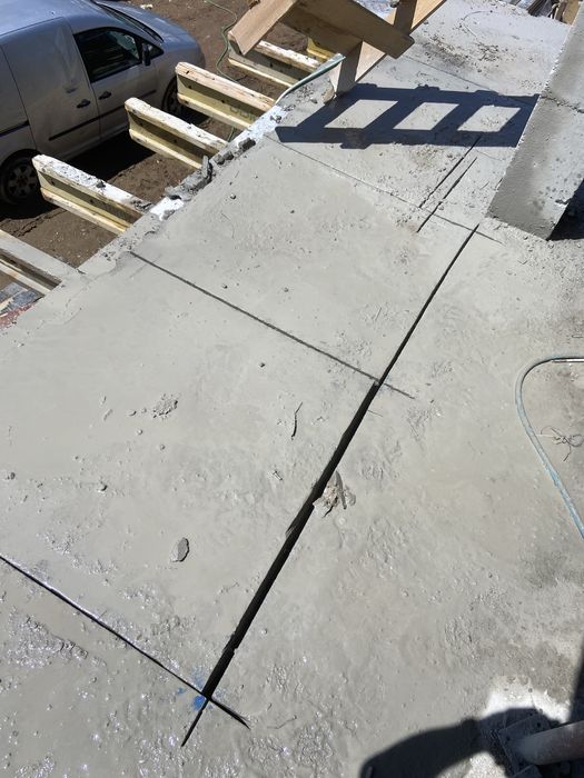 Кърти Чисти  Извозва