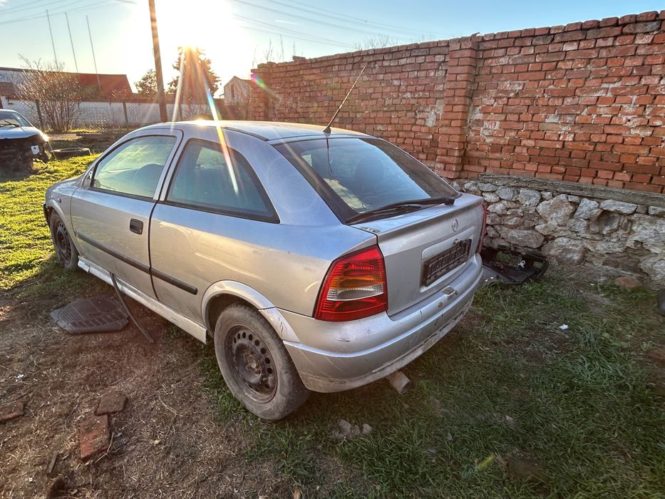 На части или цяла Astra G 2.0 101дизел