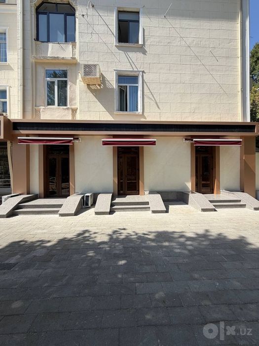 Продаётся Нежелое Помещения Ул.Шота Руставели Аския Базар 30м2