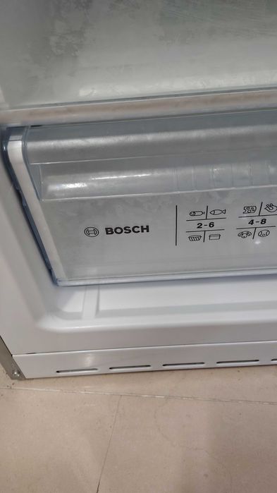 холодильник BOSCH