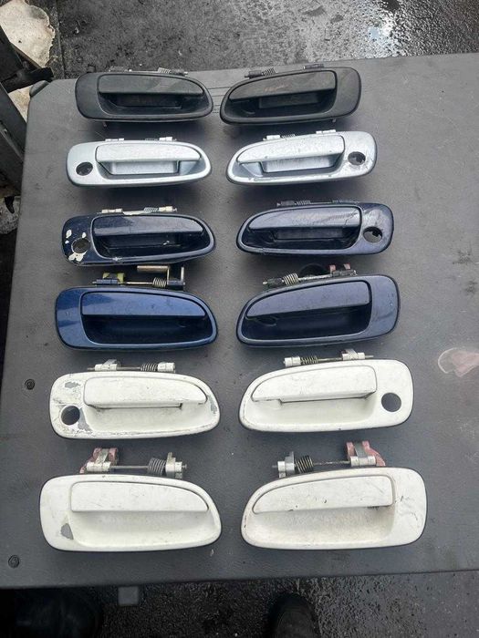 Ручка двери на карина е