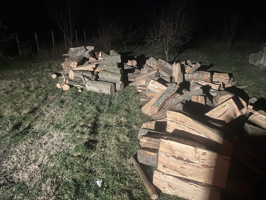 Lemn de foc material lemnos