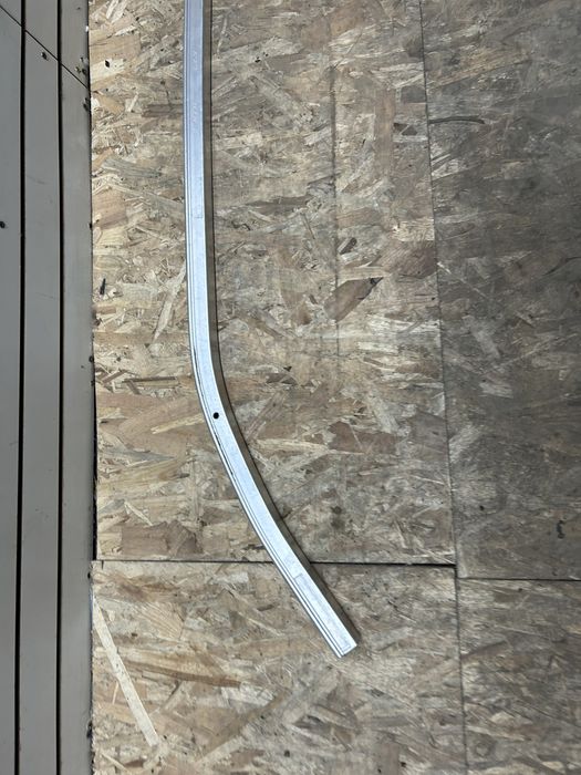 Armatura bmw X1 U11 bara fata inferioara 2021-2023