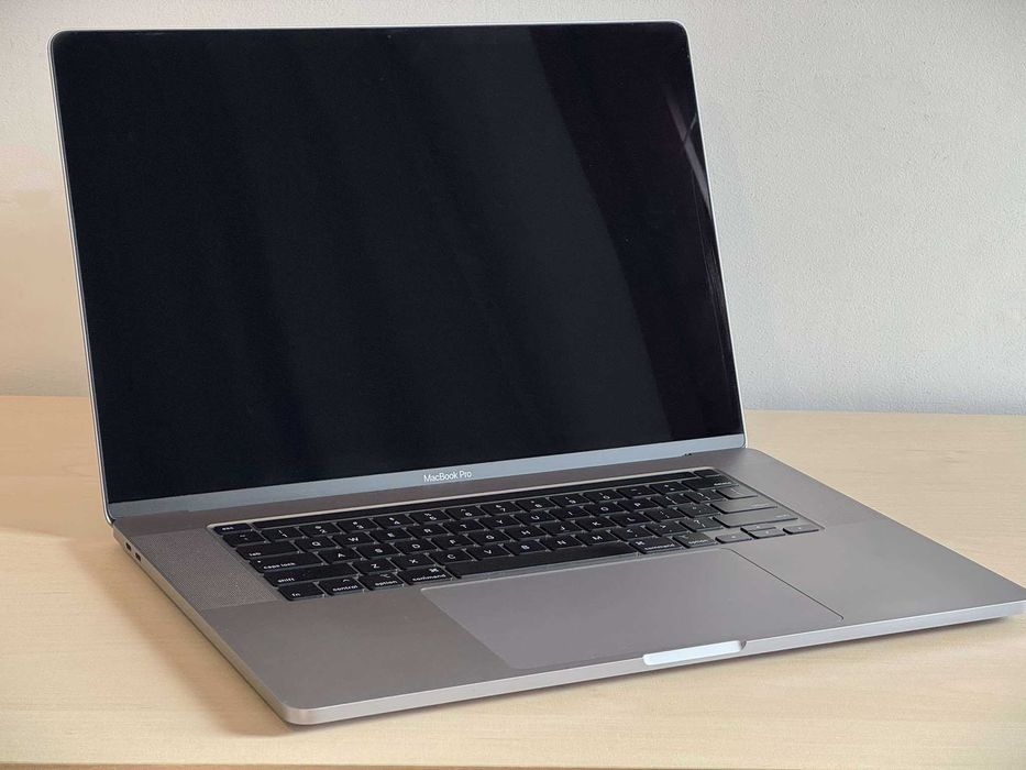 Бартер! Като НОВ! Macbook Pro 2019 Touch / 16 inch / i9 / 32GB / 1TB