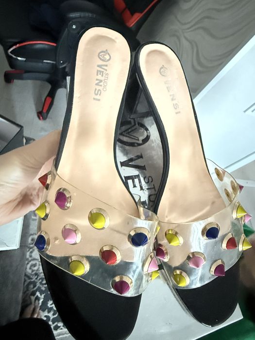 Продам женские обуви