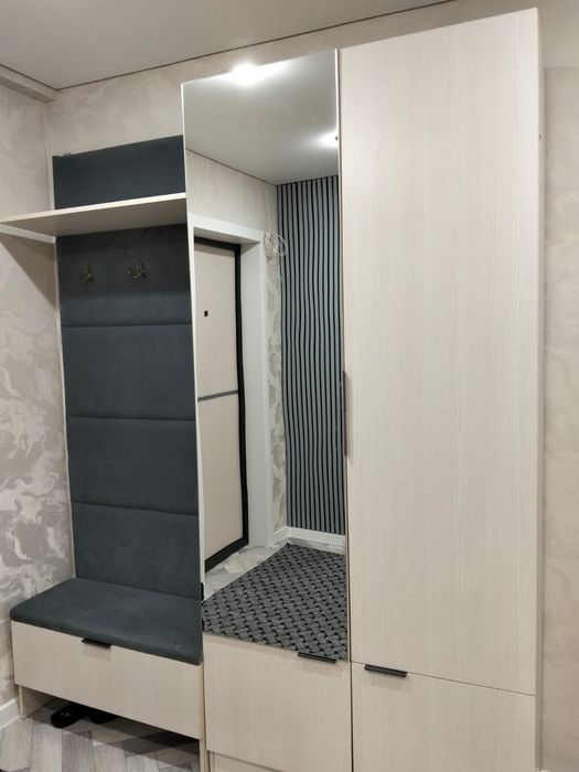 Продам шкаф В прихожую