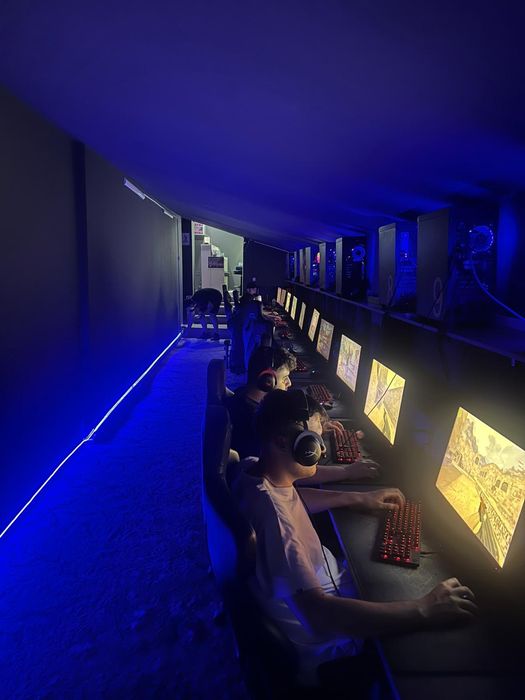 Afacere/afacere la cheie sala gaming 11 PC/ pariuri/cafenea/bar