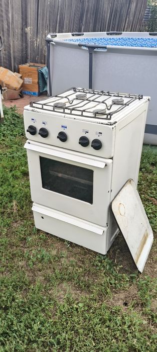 Продам газ плиту