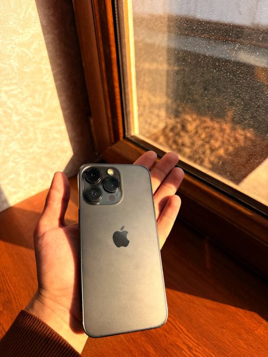 Iphone 13 pro idealniy