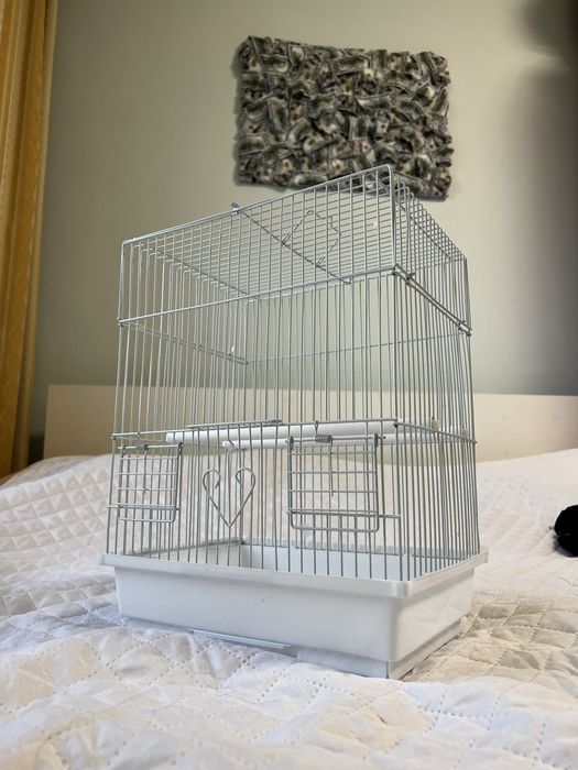 Продам клетку для попугаев