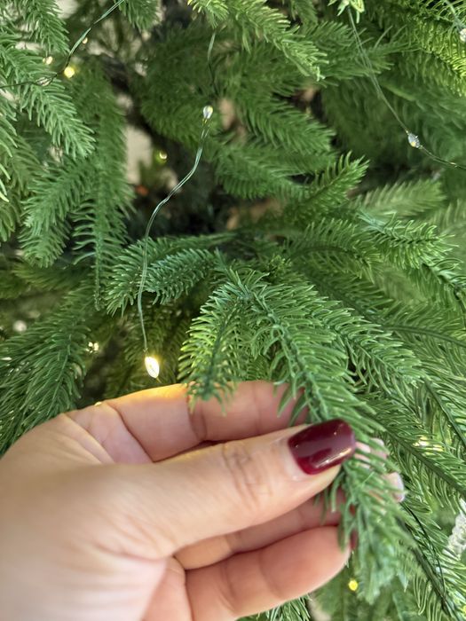 Продам елку искусственную