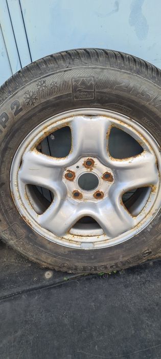 Джанти 16 5х114.3 с гуми 215 70 16