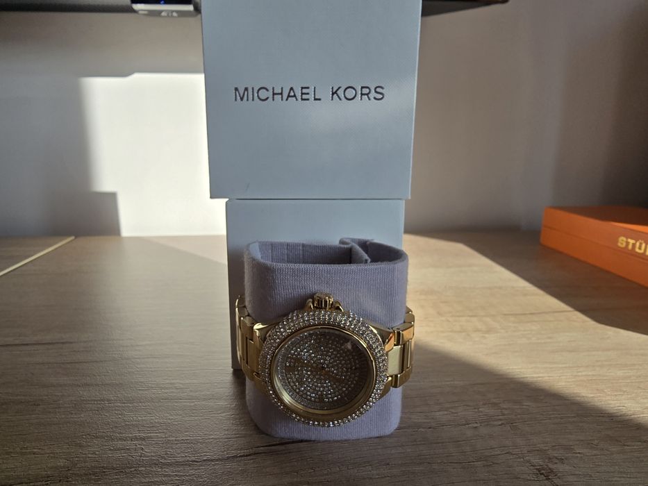 Часовник Michael Kors made in Italy