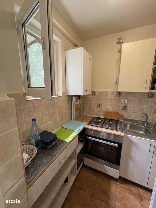2cam nd 30 mp zona primaverii se vinde mob si utilat 72.000 euro