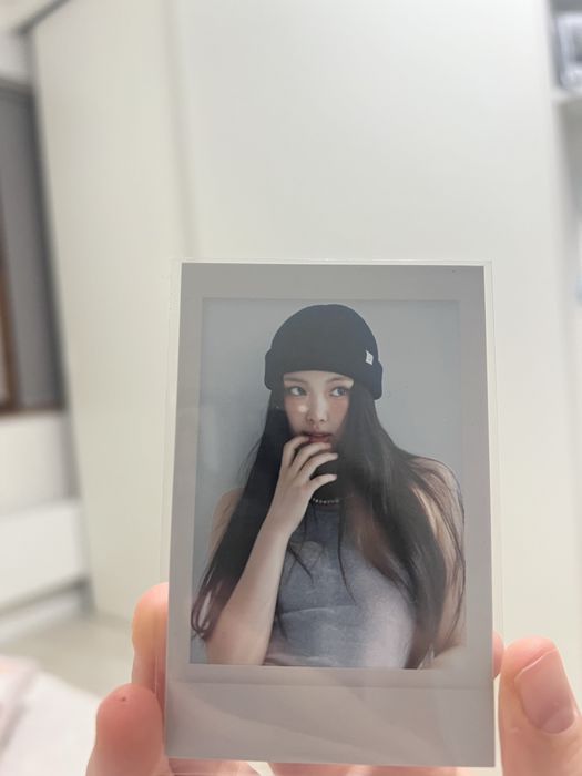 OFFICIAL  фотокартички на Hyein