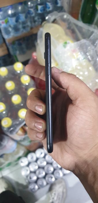 Iphone 7/128 gb qora