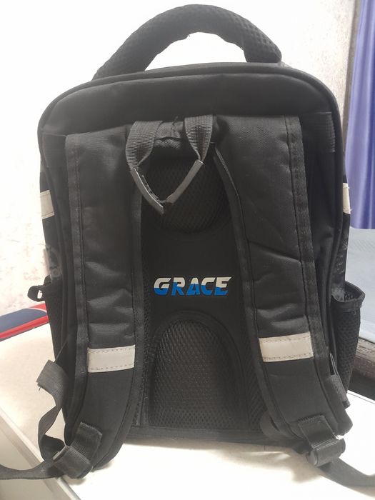 Продам рюкзак школьный