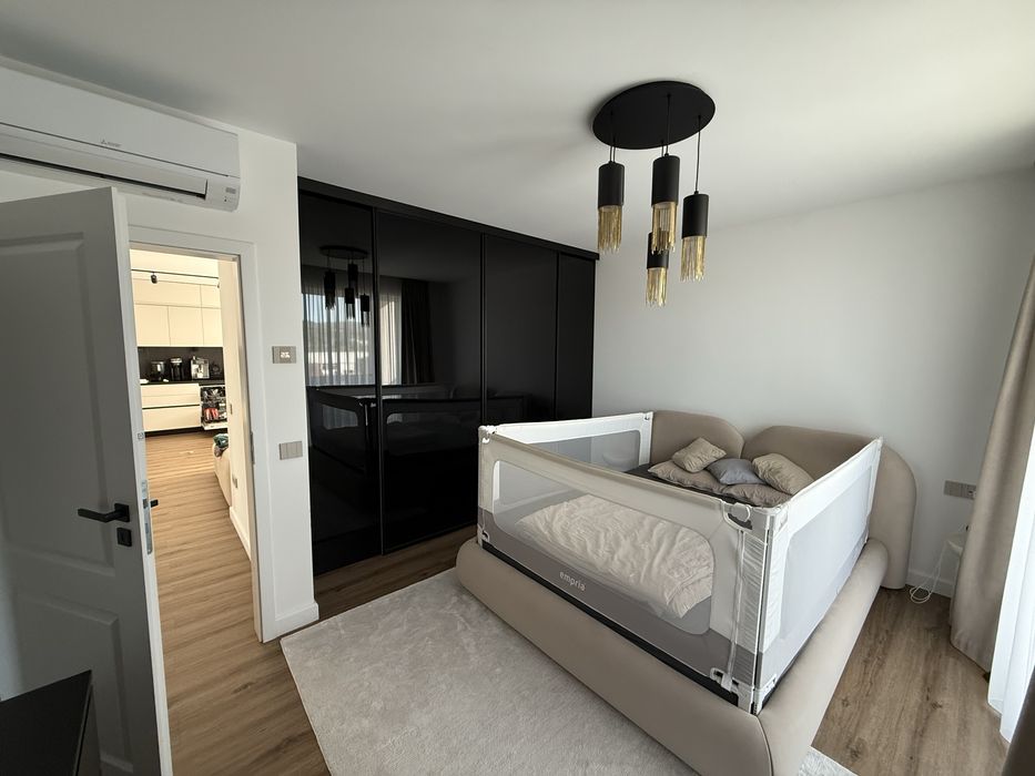 Vand apartament finisat strada campina