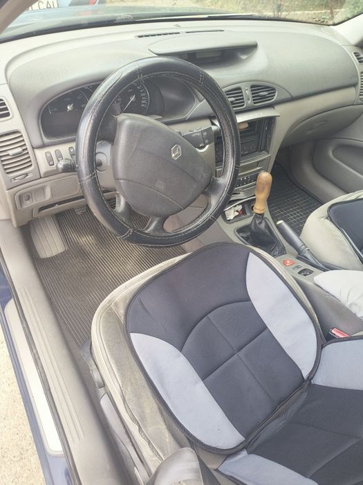 Vând Renault laguna 1  an 2001