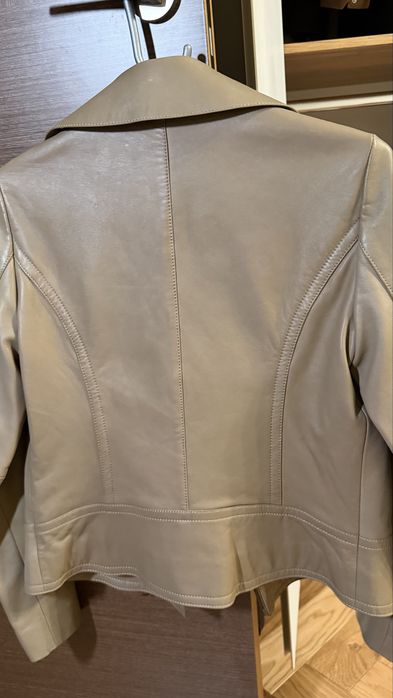 Кожаная женская куртка Massimo Dutti
