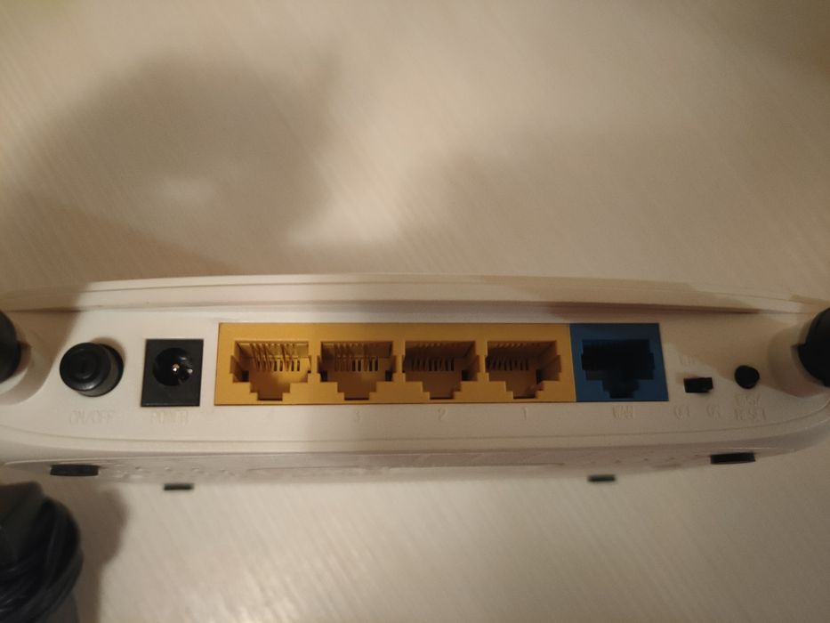 Ruter cu reglaj de putere transmisa Tp link. Trimit prin olx!