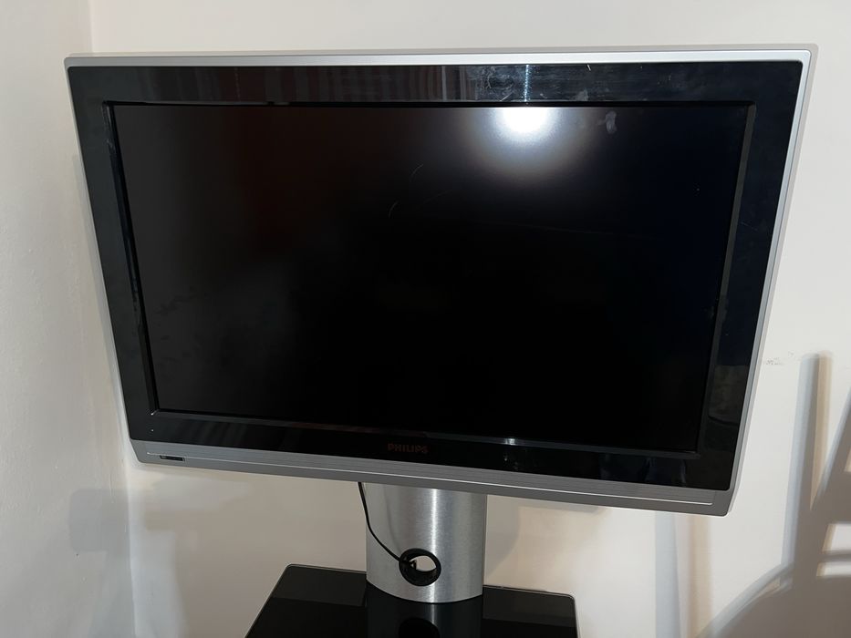 Продам телевизор Philips