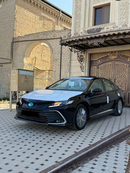Tayota Camry hybrid 2.5 Mator