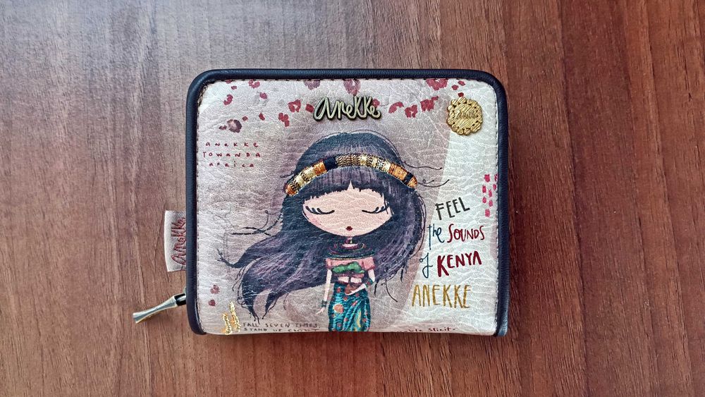 Anekke With Love * YSL Saint Laurent оригинал