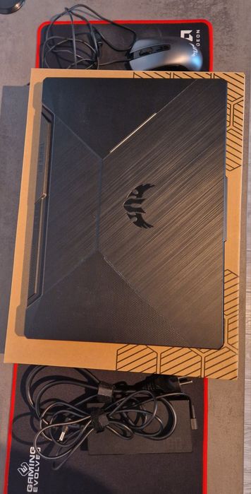 Laptop Gaming ASUS TUF A15 - Ryzen 7 4800H - GTX 1660 Ti - 512GB SSD