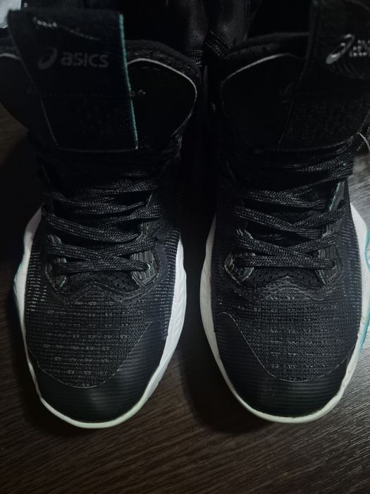 кроссовки Asics nova surge 2