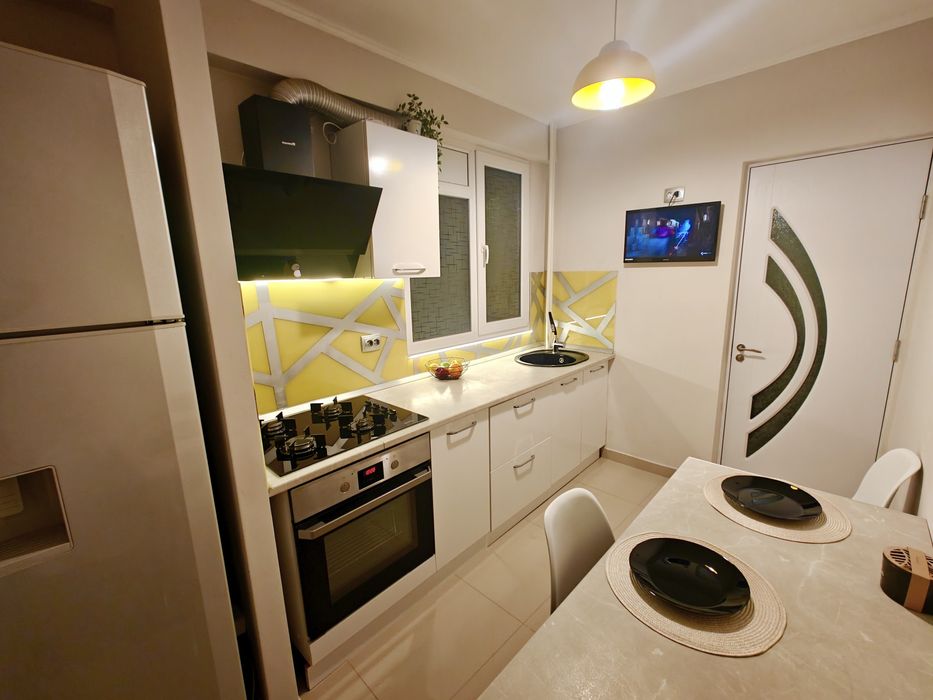 Fix la Metrou Eroii Revolutiei mag Tineretului Unirii Victoriei Pipera