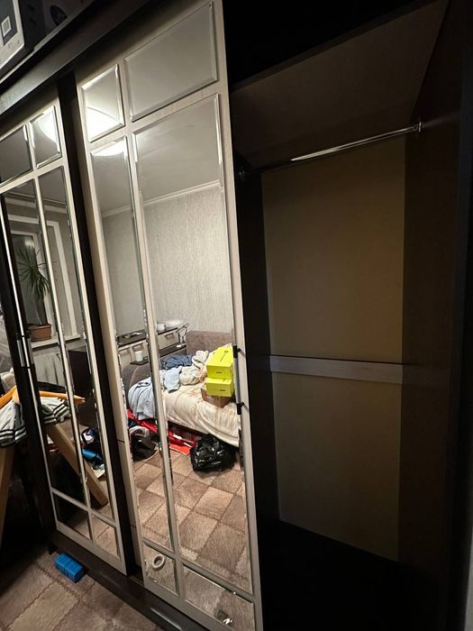 Продам шкаф купе