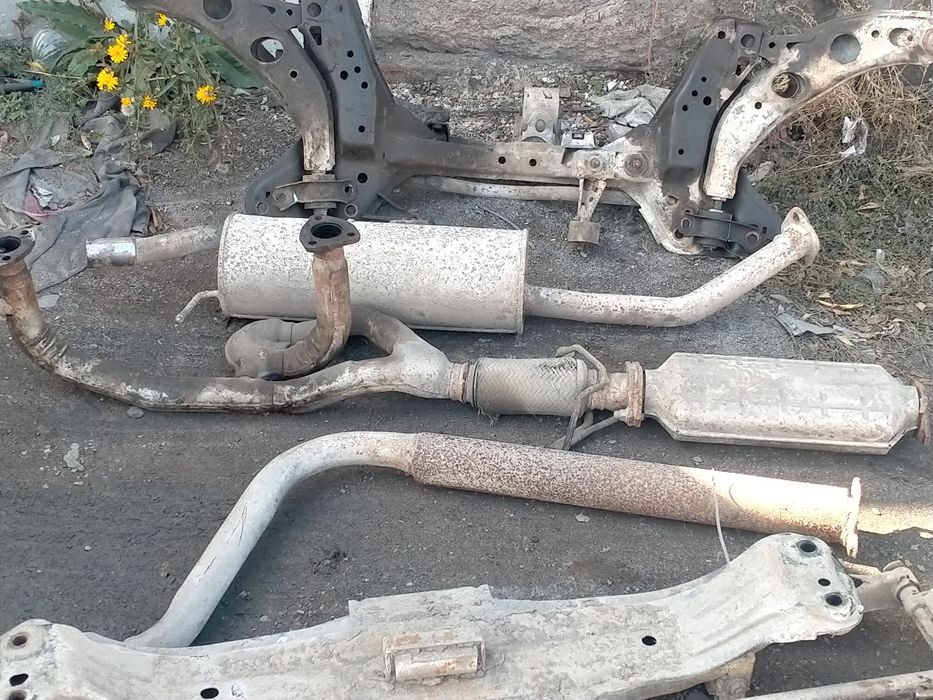 Запчасти на Мазда кронс