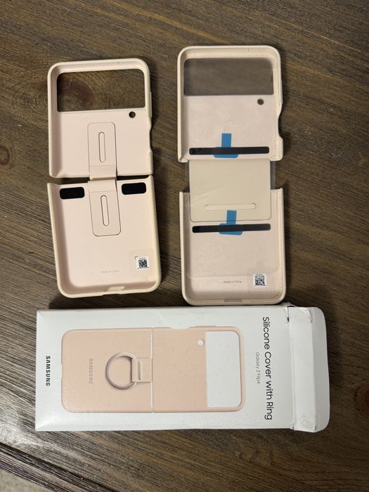 Samsung Galaxy Z Flip4 2 bucati 200ron noi