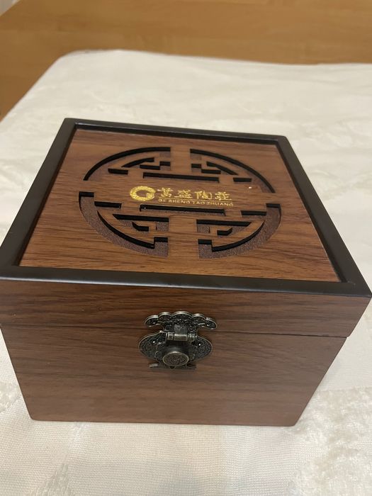 Оригинальный чайник из исинской глины
