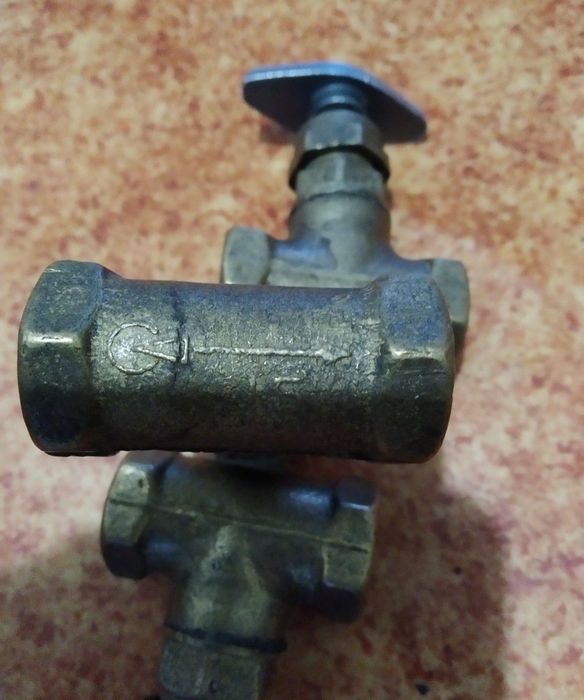 Краны б/у диам. 15