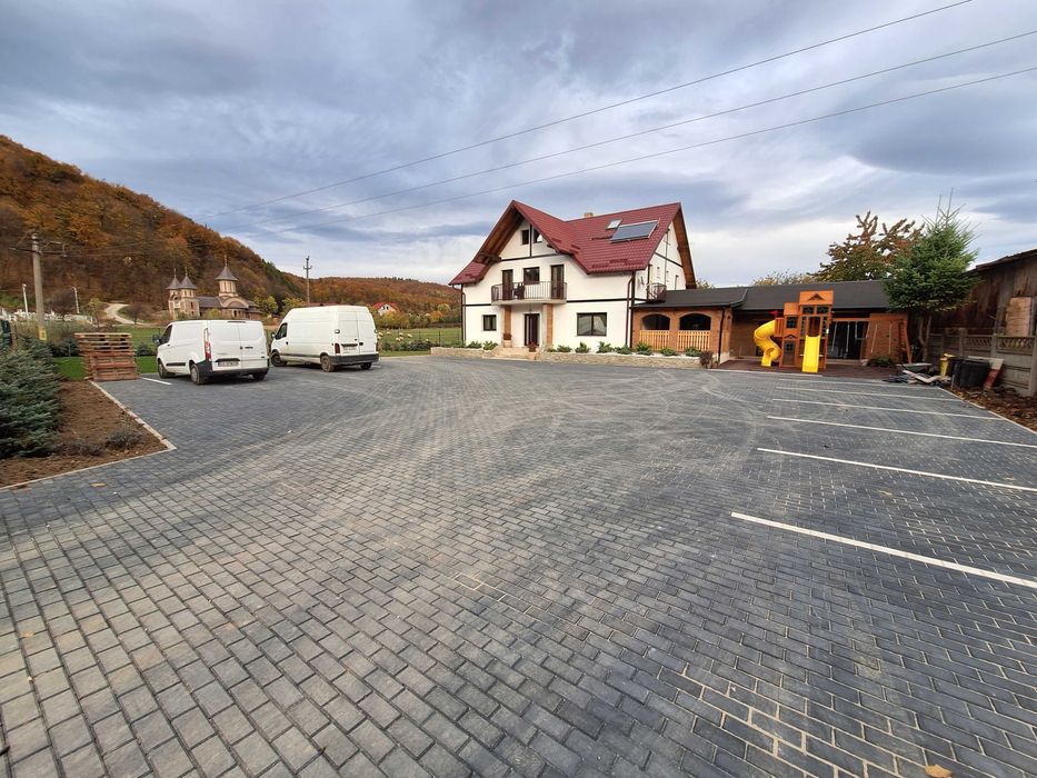 vand pensiune gura humorului