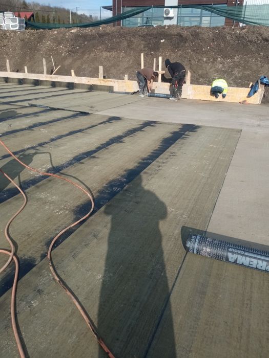 Executam lucrări de hidroizolati