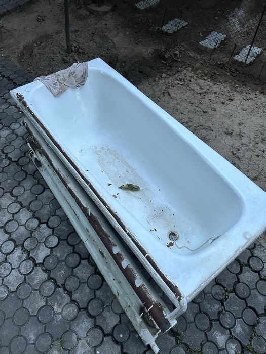 Chugun vanna srochniy sotiladi