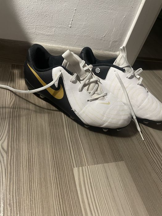 Ghete de fotbal Nike Phantom GX alb negru