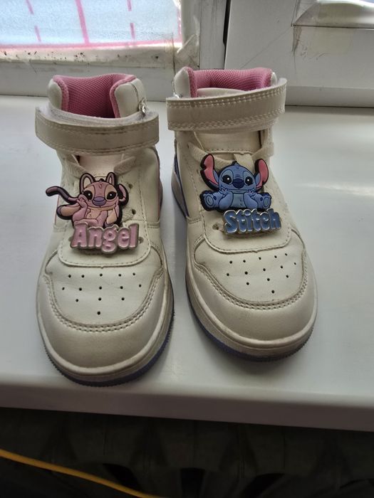 Детская обувь разная