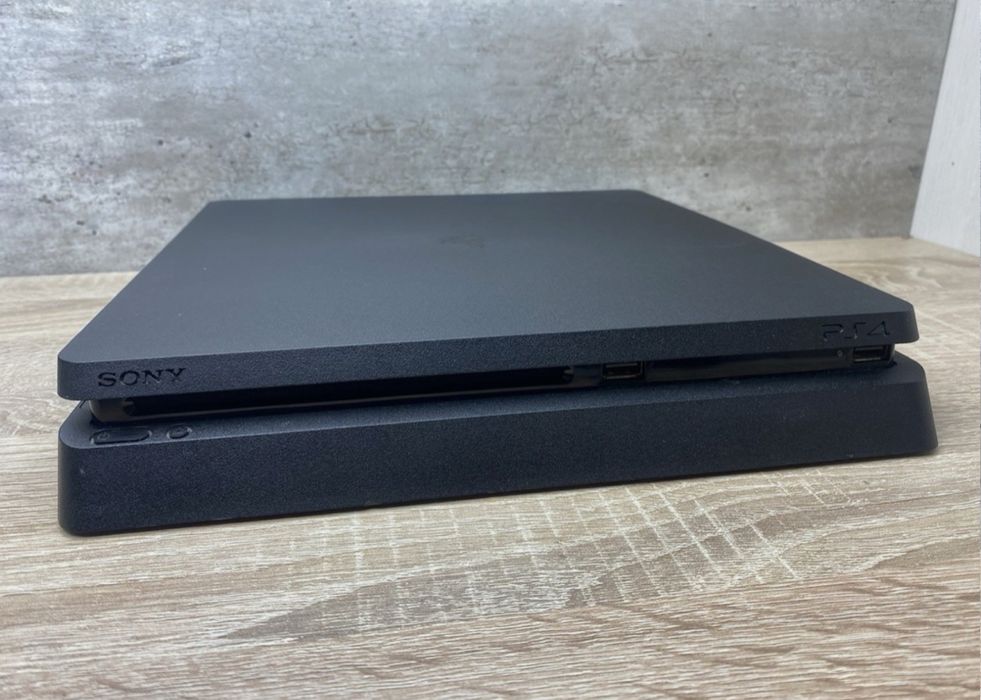 Ps4 / Playstation 4 Slim + Controller + Jocuri